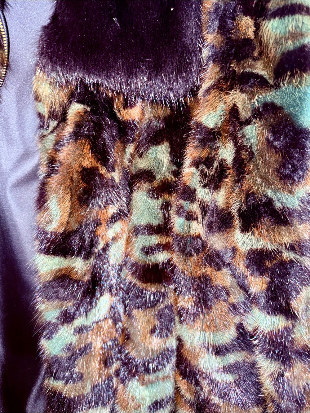 Authentic Camou Print Mink Jacket. Like New Condition. Size 2x. Can have resized - Picture 8 of 8